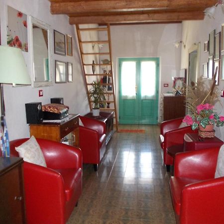 לינה וארוחת בוקר Zeddiani Sardinia Eco Vegan House מראה חיצוני תמונה