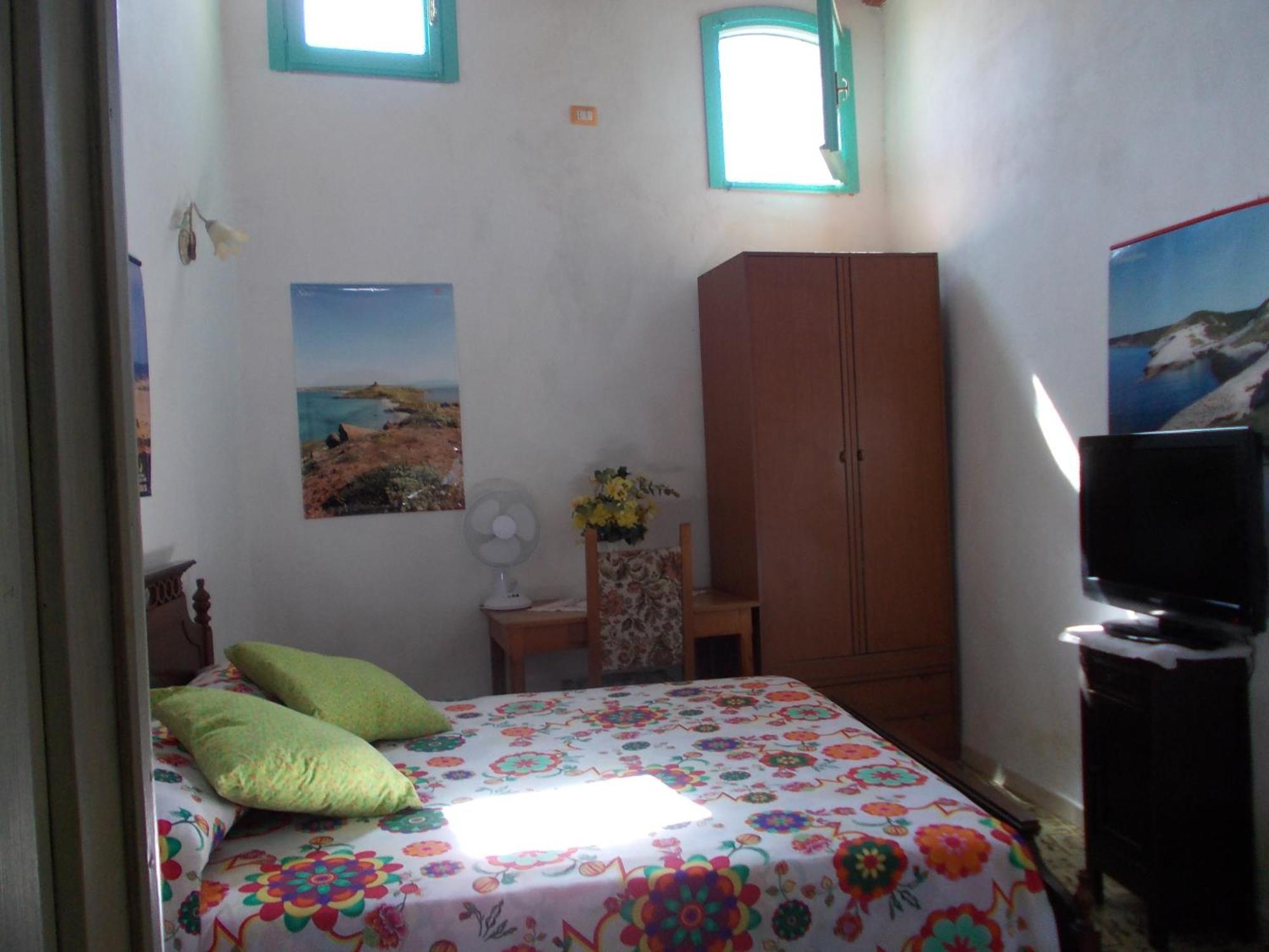 לינה וארוחת בוקר Zeddiani Sardinia Eco Vegan House מראה חיצוני תמונה