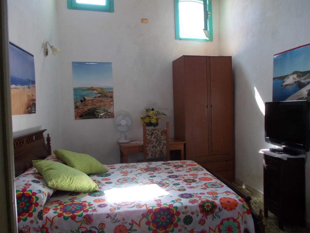 לינה וארוחת בוקר Zeddiani Sardinia Eco Vegan House מראה חיצוני תמונה