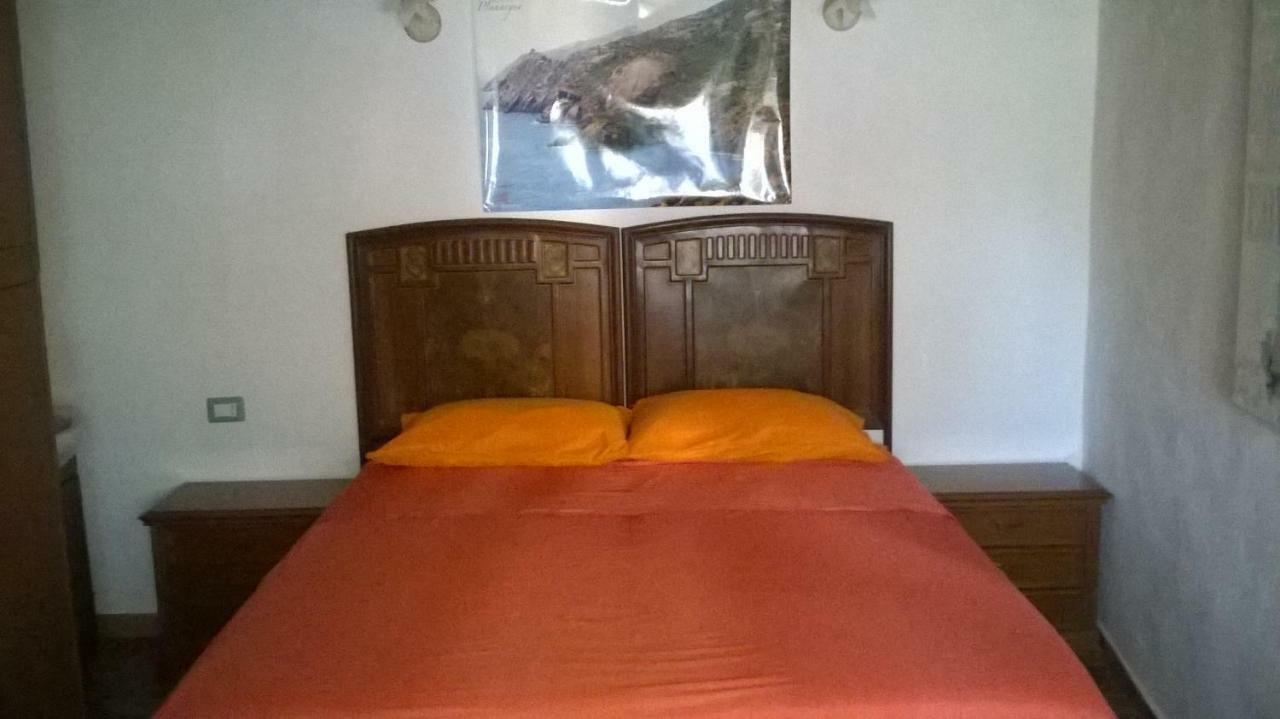 לינה וארוחת בוקר Zeddiani Sardinia Eco Vegan House מראה חיצוני תמונה